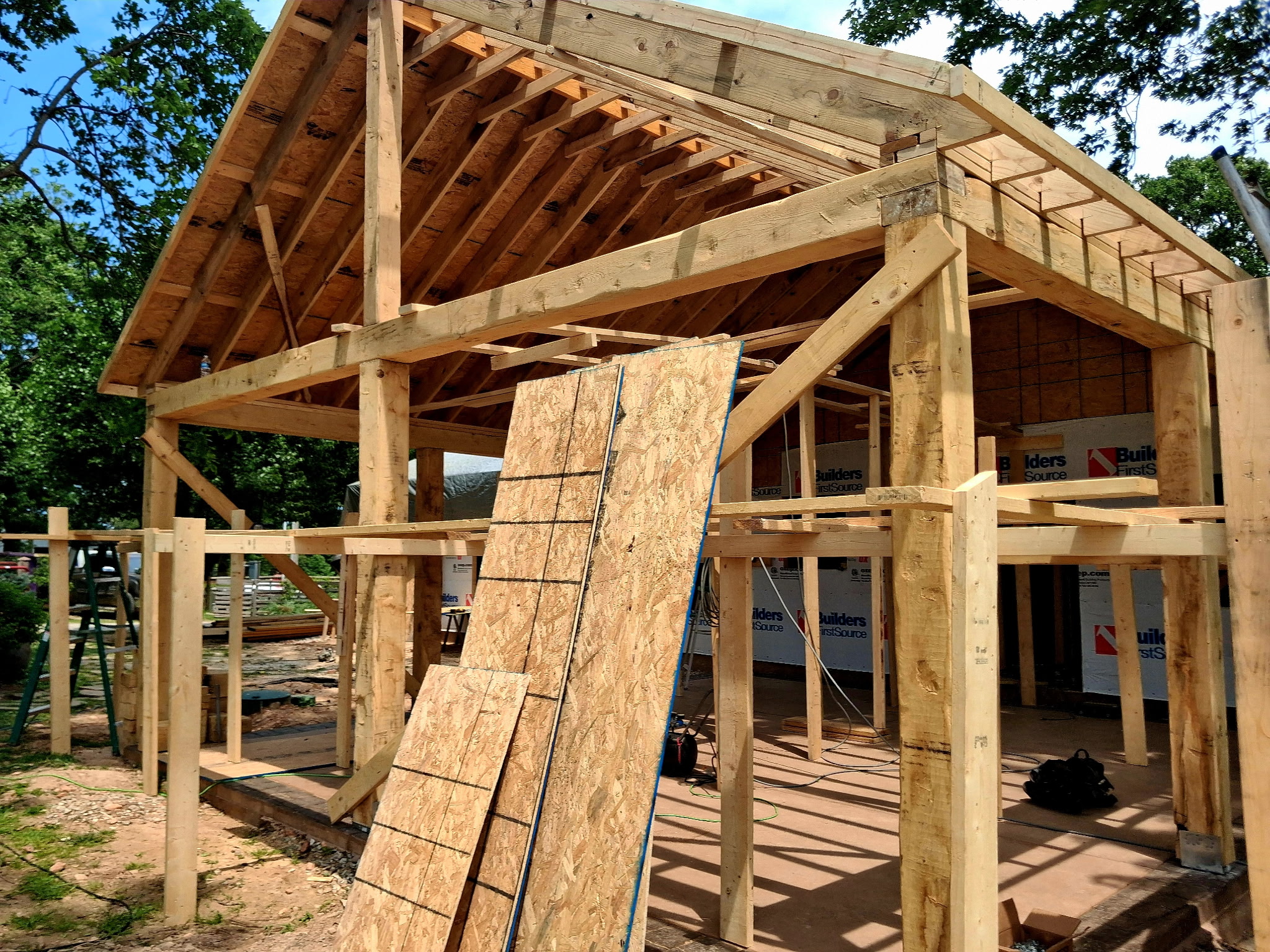Hand-hewn flat beam profile
